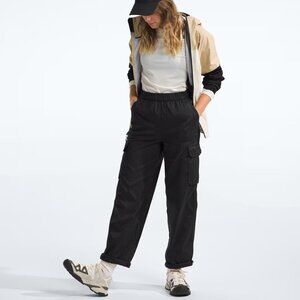 NWT The North Face Spring Peak Black Cargo Pants